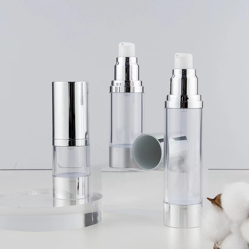 Botella de vacío plateada bril - Luxury Skincare Samples reseña y precio