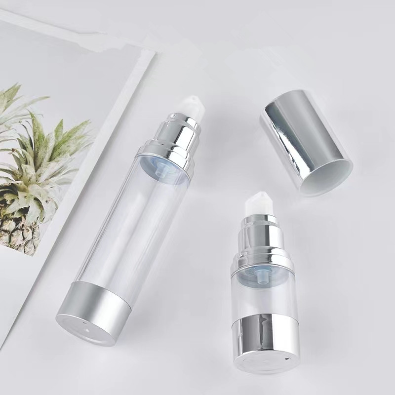 Botella de vacío plateada bril - Luxury Skincare Samples reseña y precio